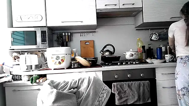 Snapshot of Misssweet_s chatting on 02.20.25 Misssweet s online show from 02.20.25