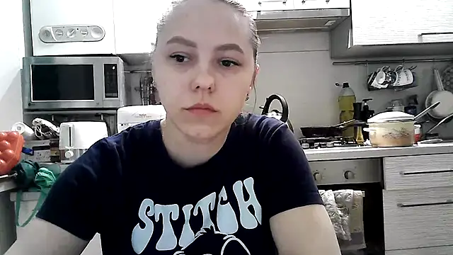 Snapshot of Misssweet_s chatting on 02.25.25 Misssweet s online show from 02.25.25