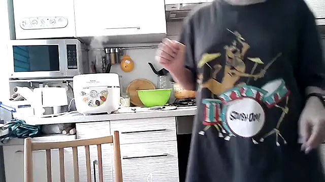 Snapshot of Misssweet_s chatting on 03.13.25 Misssweet s online show from 03.13.25