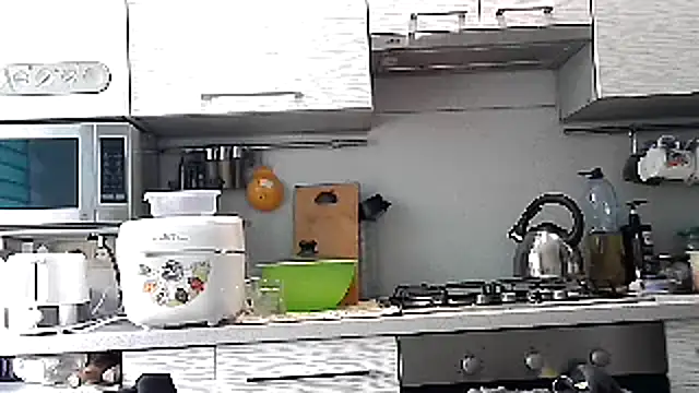 Snapshot of Misssweet_s chatting on 03.18.25 Misssweet s online show from 03.18.25