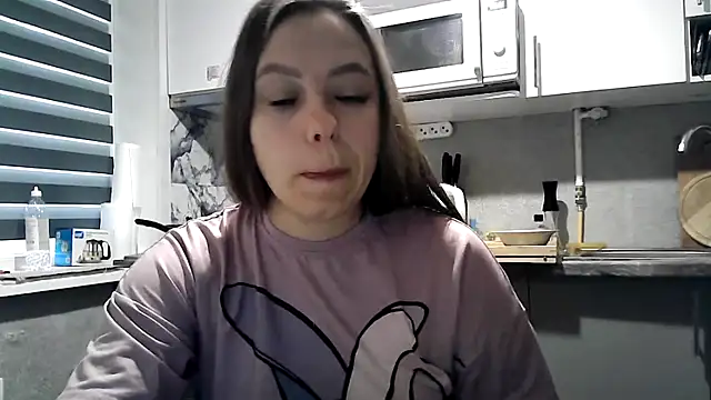 Snapshot of Misssweet_s chatting on 10.13.25 Misssweet s online show from 10.13.25