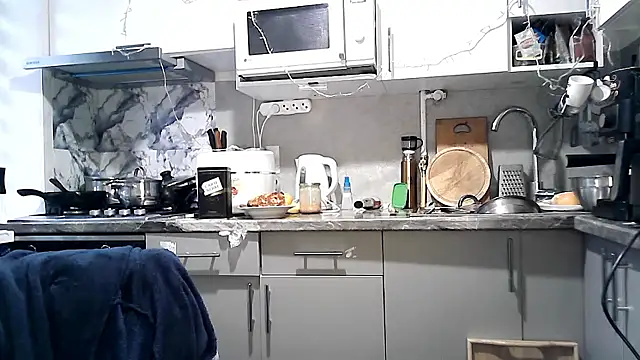 Misssweet s online show from 12.23.25