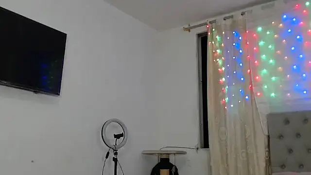 Antoneella vz online show from 03.20.25