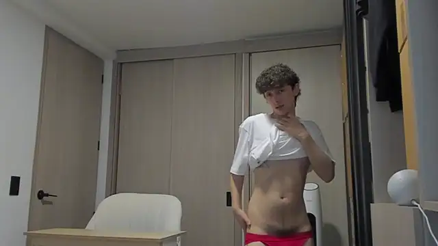 Snapshot of miketwink chatting on 09.10.25 miketwink online show from 09.10.25