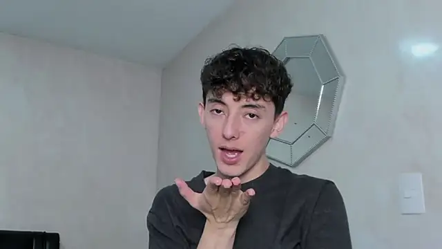 Snapshot of miketwink chatting on 11.07.25 miketwink online show from 11.07.25