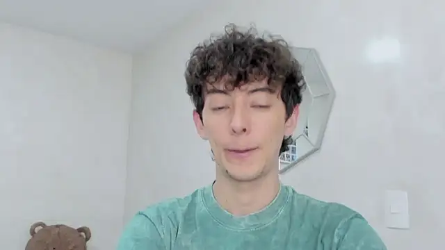 Snapshot of miketwink chatting on 01.17.26 miketwink online show from 01.17.26