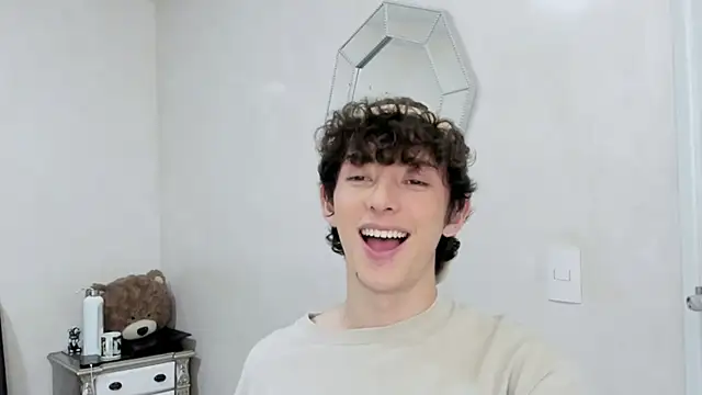 Snapshot of miketwink chatting on 02.27.26 miketwink online show from 02.27.26