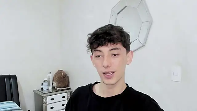 Snapshot of miketwink chatting on 03.13.26 miketwink online show from 03.13.26