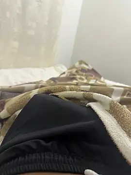 Snapshot of jhonnes_ chatting on 02.24.25 jhonnes online show from 02.24.25