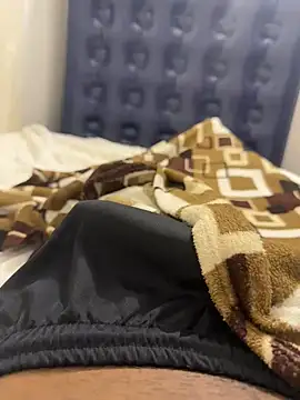 Snapshot of jhonnes_ chatting on 03.01.25 jhonnes online show from 03.01.25