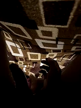 Snapshot of jhonnes_ chatting on 12.15.25 jhonnes online show from 12.15.25