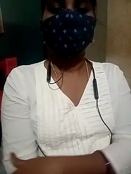 Snapshot of Tamil_roja17 chatting on 09.17.25 Tamil roja17 online show from 09.17.25