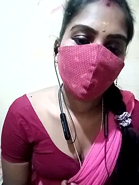 Snapshot of Tamil_roja17 chatting on 10.18.25 Tamil roja17 online show from 10.18.25