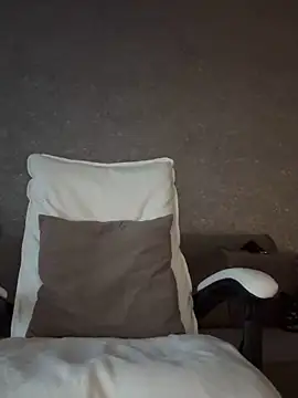 LillySquirtShot online show from 04.27.26