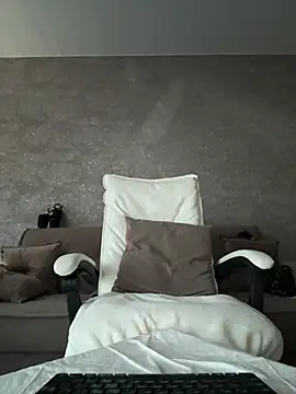 LillySquirtShot online show from 05.04.26