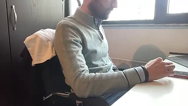 Snapshot of bullyboyy chatting on 02.09.26 bullyboyy online show from 02.09.26