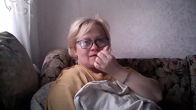 Snapshot of Mayya4321 chatting on 05.12.26 Mayya4321 online show from 05.12.26