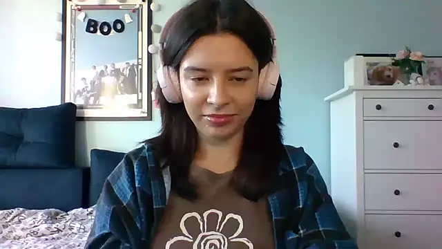 LariceSexy online show from 10.29.25