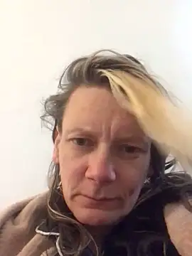 Snapshot of blondey206 chatting on 03.12.26 blondey206 online show from 03.12.26