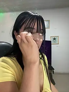 Melody rousse  online show from 03.04.25