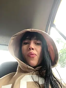 Melody rousse  online show from 09.23.25