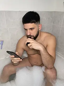 Snapshot of lucas_kazimm chatting on 02.06.25 lucas kazimm online show from 02.06.25