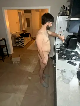 Snapshot of lucas_kazimm chatting on 11.14.25 lucas kazimm online show from 11.14.25