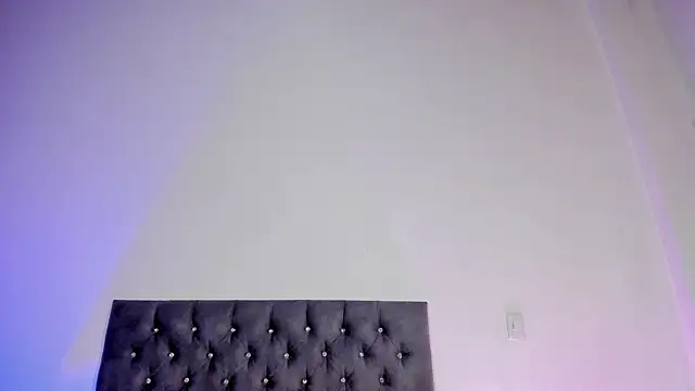 Zaira Rose  online show from 09.30.25