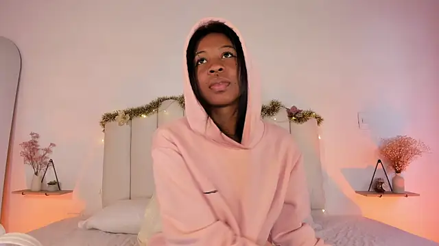 Zaira Rose  online show from 12.21.25