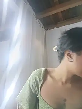 Snapshot of Zaira_Rose_ chatting on 06.21.26 Zaira Rose online show from 06.21.26