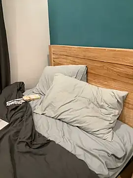 Snapshot of valure_lera chatting on 02.17.25 valure lera online show from 02.17.25