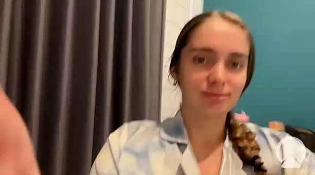 Snapshot of valure_lera chatting on 03.18.25 valure lera online show from 03.18.25