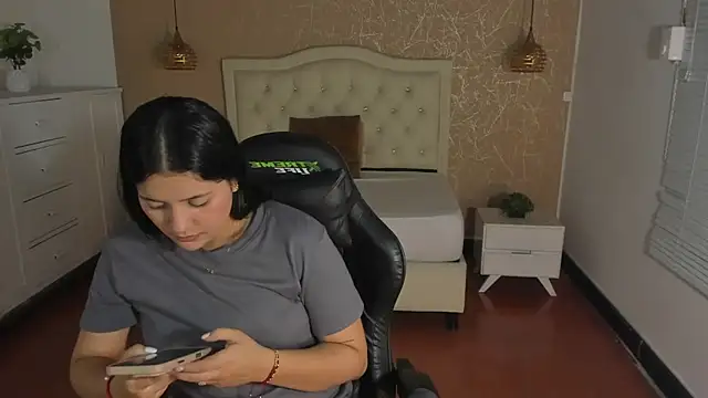 Hadley  online show from 10.26.25