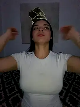Snapshot of eileensophi chatting on 09.19.25 eileensophi online show from 09.19.25