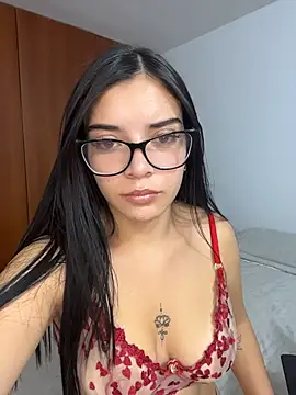 eileensophi online show from 07.25.26