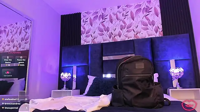 Snapshot of CandyLuxury__ chatting on 03.09.25 CandyLuxury online show from 03.09.25