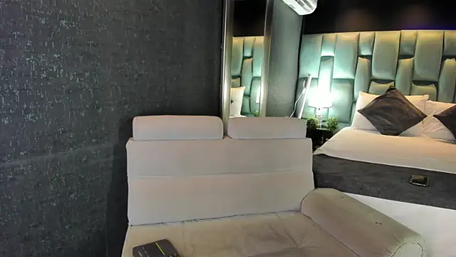 AliDiaz  online show from 06.10.26