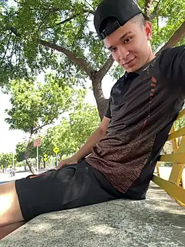 arevalo1124 online show from 11.22.25