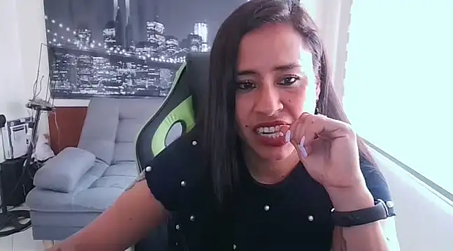 kamila lovee online show from 02.17.25