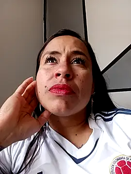 kamila lovee online show from 03.20.25