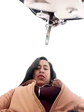 kamila lovee online show from 10.08.25