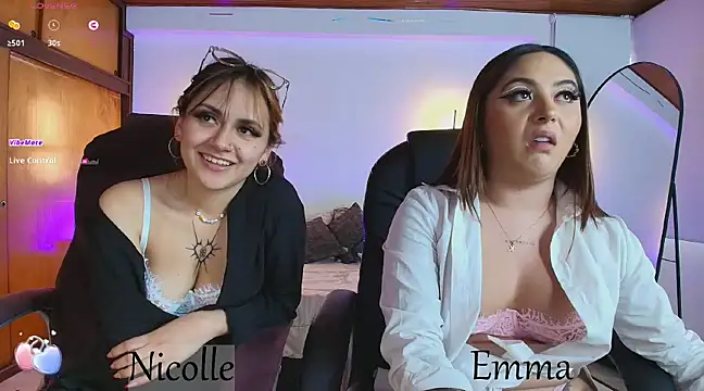  Emma11 online show from 03.13.25