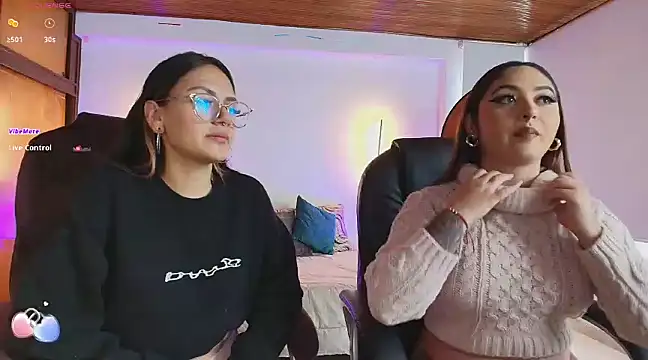  Emma11 online show from 03.22.25