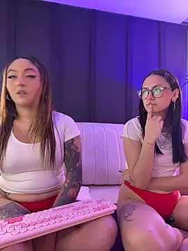  Emma11 online show from 11.24.25