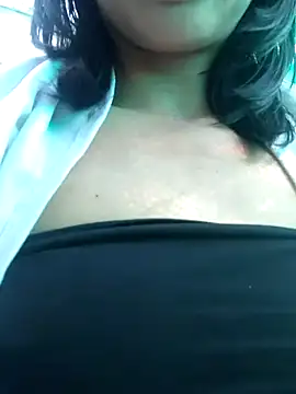 Maiden-Hot online show from 02.21.25