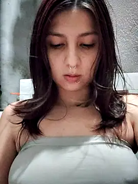 Maiden-Hot online show from 05.19.26