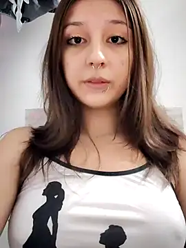 Maiden-Hot online show from 07.08.26