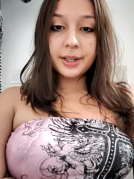 Maiden-Hot online show from 07.11.26