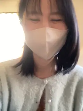 Snapshot of MURA-saki chatting on 02.14.25 MURA-saki online show from 02.14.25