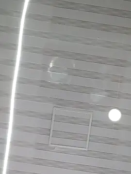 Lunasquirt1985 online show from 02.19.25